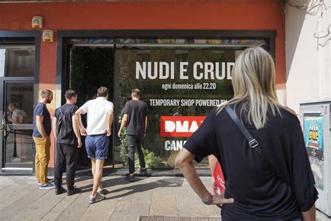 nudi e crudi senza censura|Prime Video: Nudi e crudi